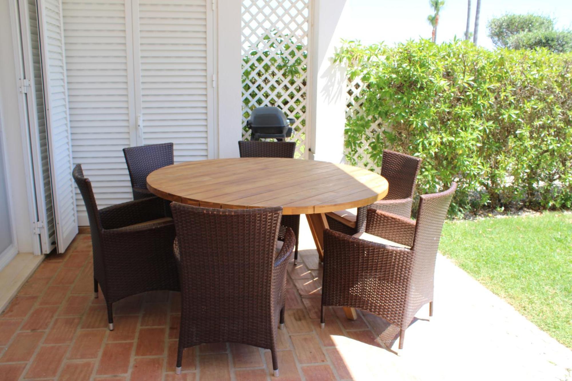 Luxury 2 Bedroom Apartment With Private Garden Almancil Eksteriør bilde